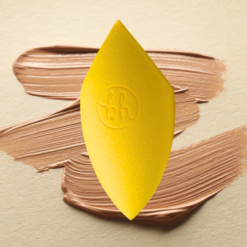 Mút Tán Nền Che Khuyết Điểm BH Cosmetics Miracle Concealer Sponge (Vàng) BHM002